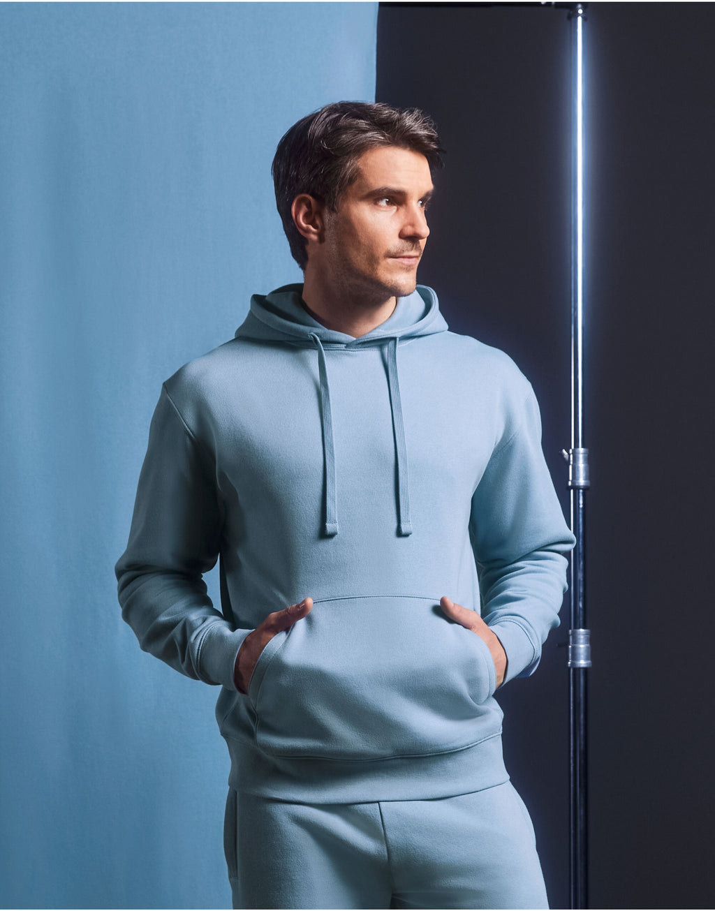 265M Russell Mens Authentic Hooded Sweat