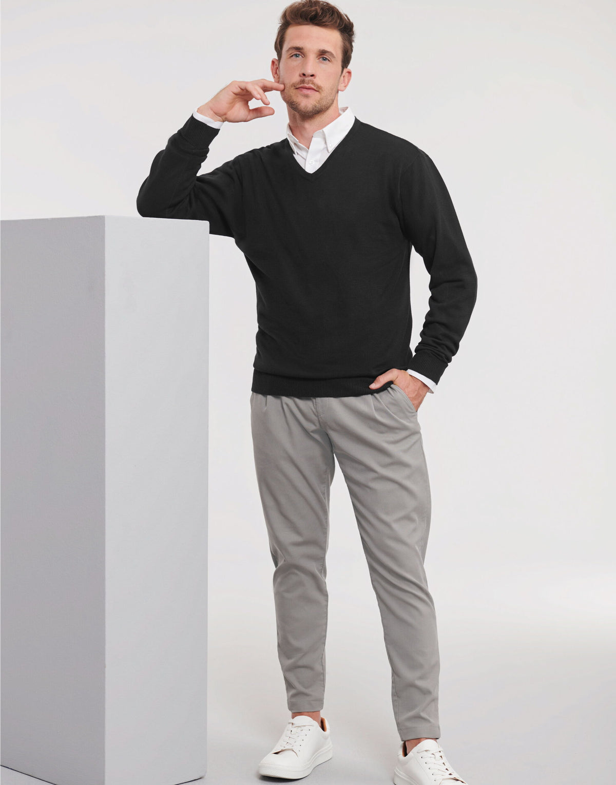 710M Russell Collection Mens VNeck Pullover