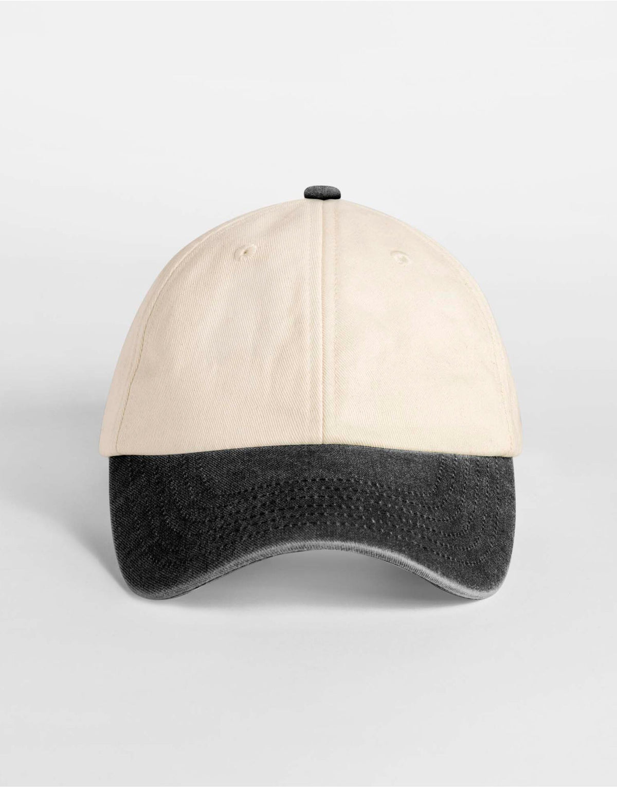 B673 Beechfield Contrast Peak Vintage Cap - Natural/Vintage Black - B673
